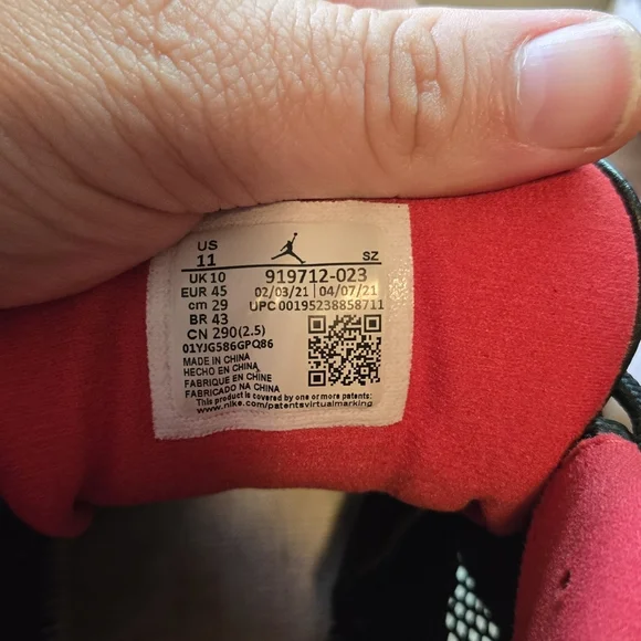 Nike Jordan 11 Retro Low IE Bred 11m